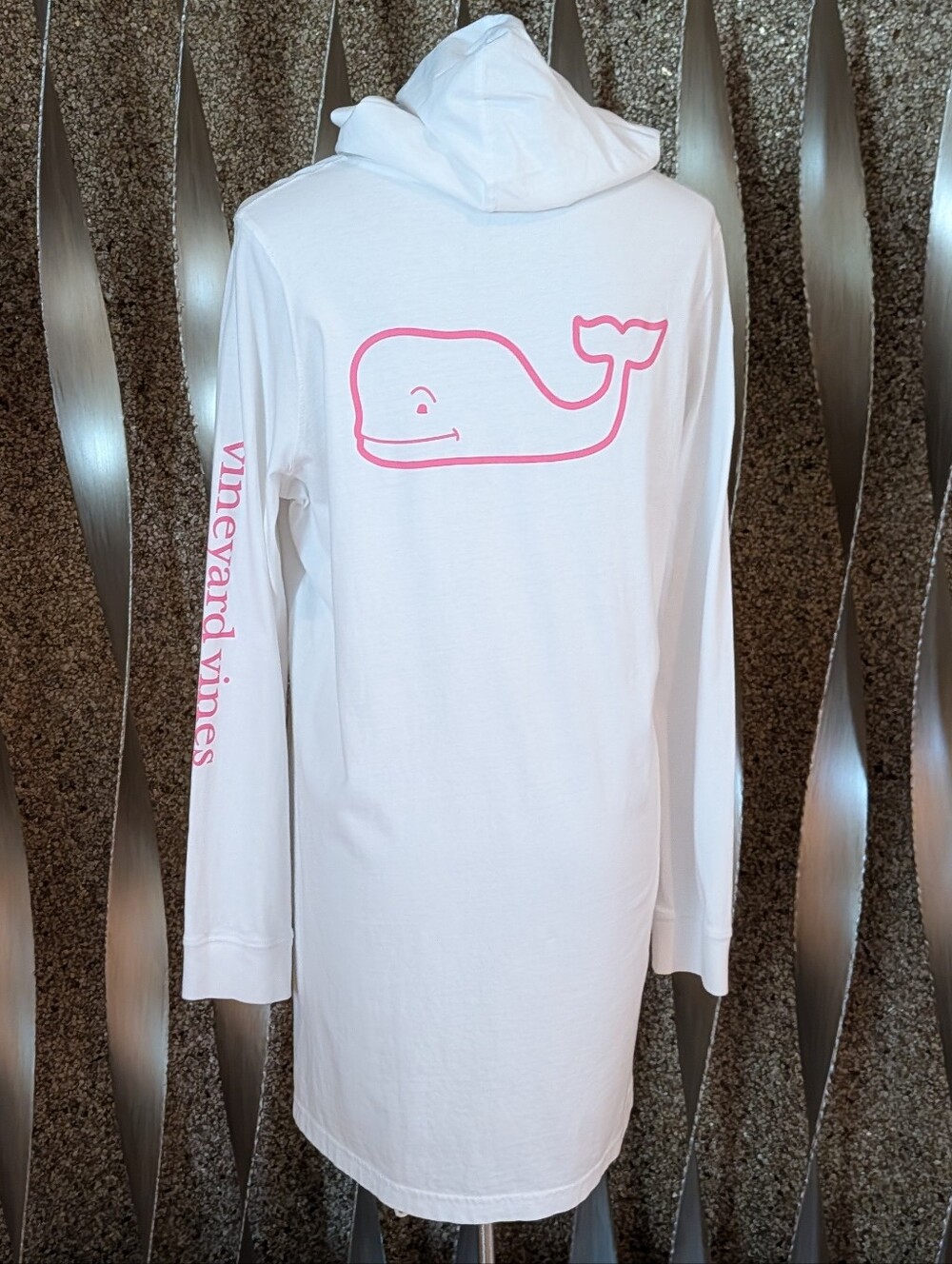 VINEYARD VINES white whale logo hooded coverup L
